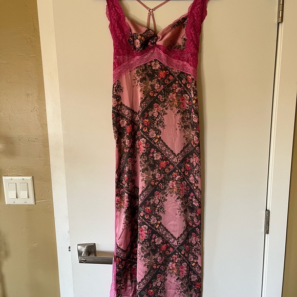 Free People Other - Free People Pink and Black Floral Chemise